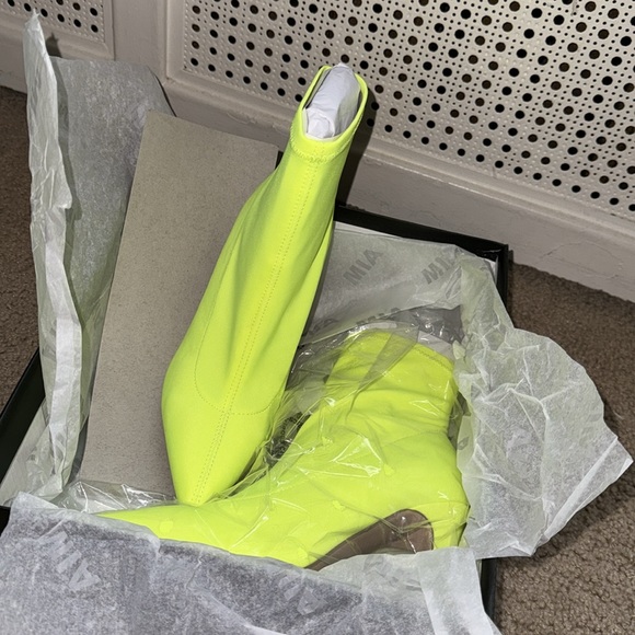 MIA NEON YELLOW BOOTIES - Picture 3 of 3